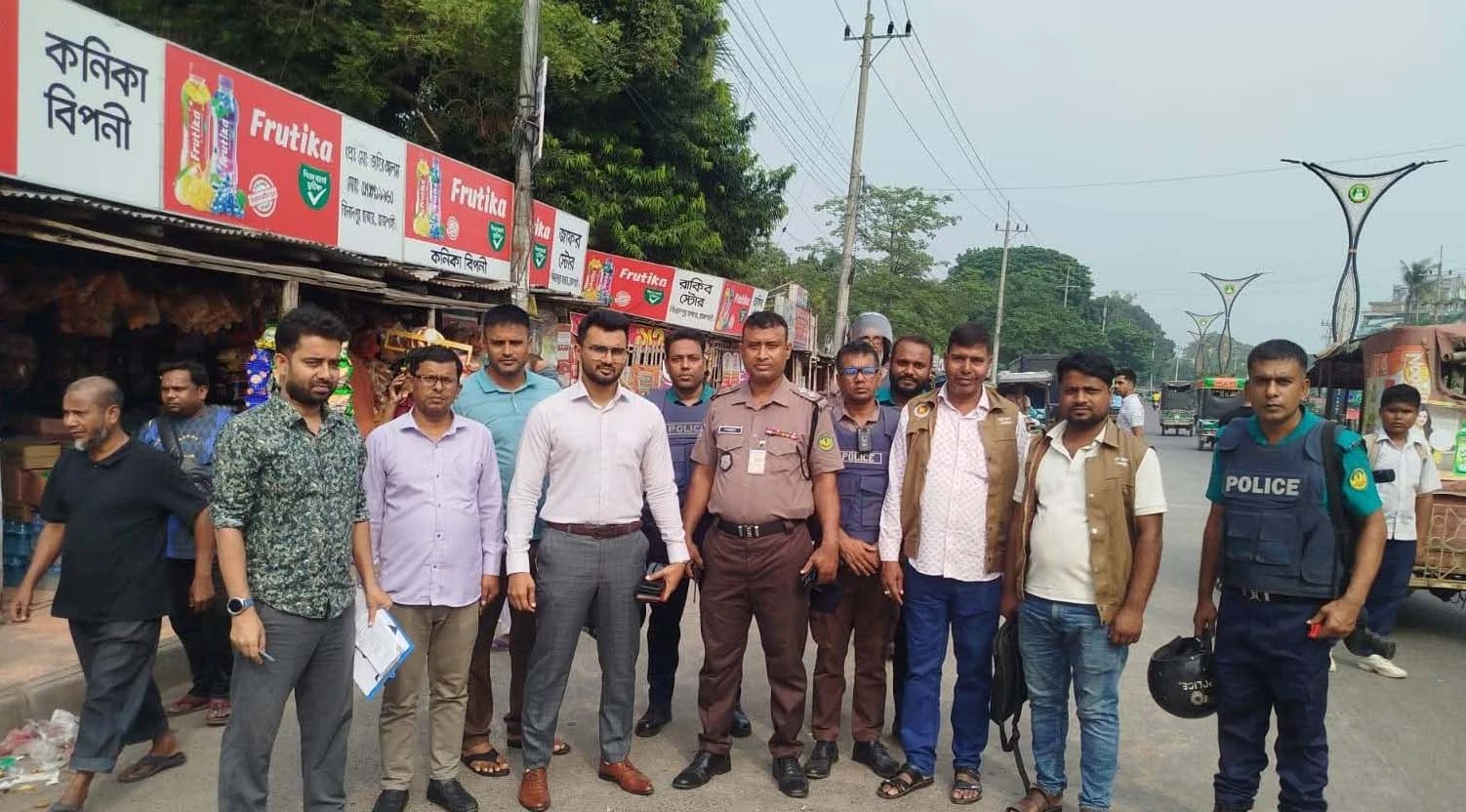 রাজশাহীতে নিষিদ্ধ পলিথিনবিরোধী অভিযান, দুই মামলায় জরিমানা